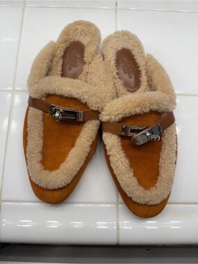 Hermès Tan Shearling-Lined Leather Insole Flats